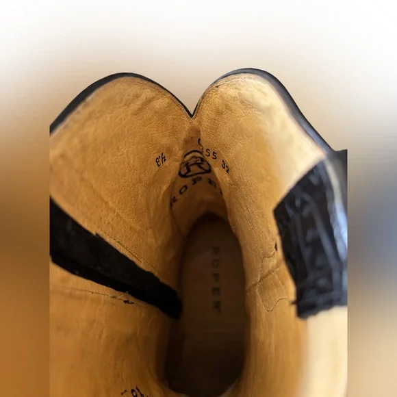 Never worn black cowgirl boots, all leather, handmade, size 8.5 - Picture 8 of 8